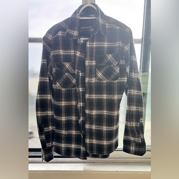 Bundle of 2 outdoor shirts - Picture 8 of 8